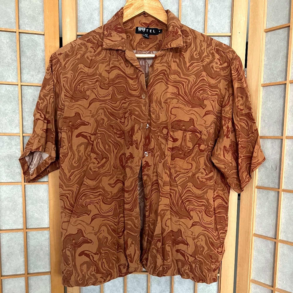 Motel Rocks Button Up